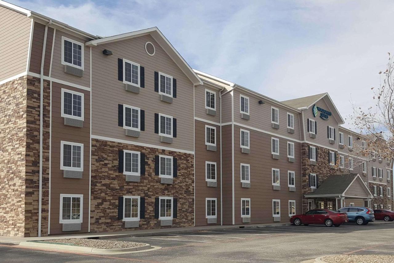 Woodspring Suites Мидланд Екстериор снимка
